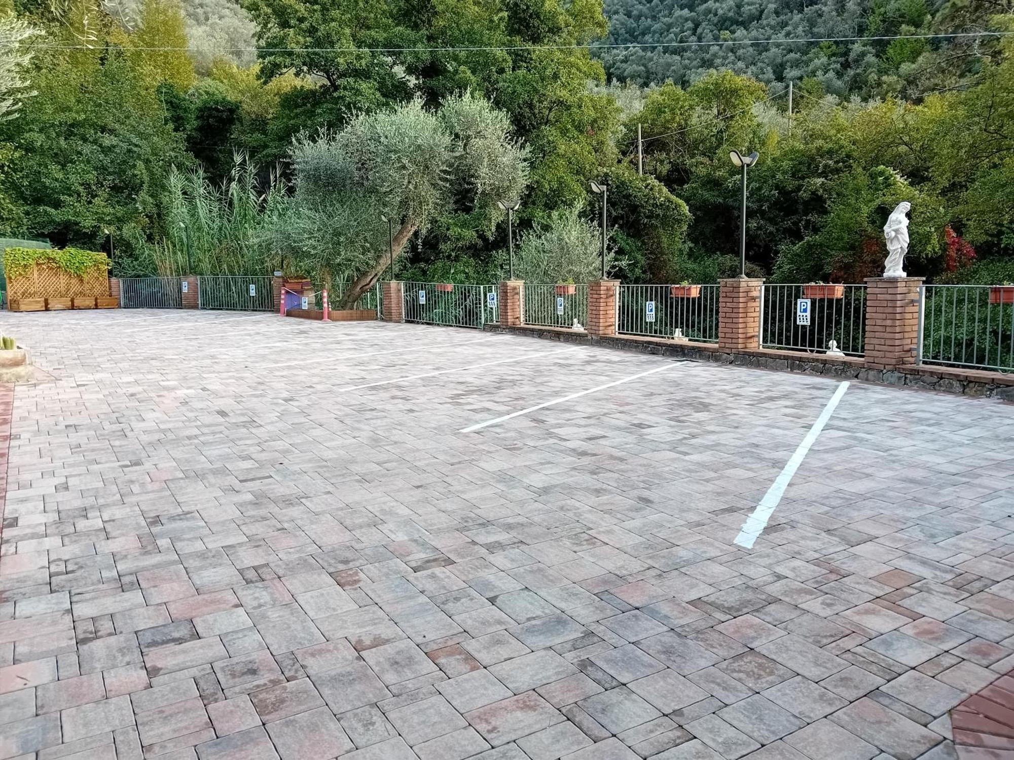 B&B Vignola เลวานโต ภายนอก รูปภาพ