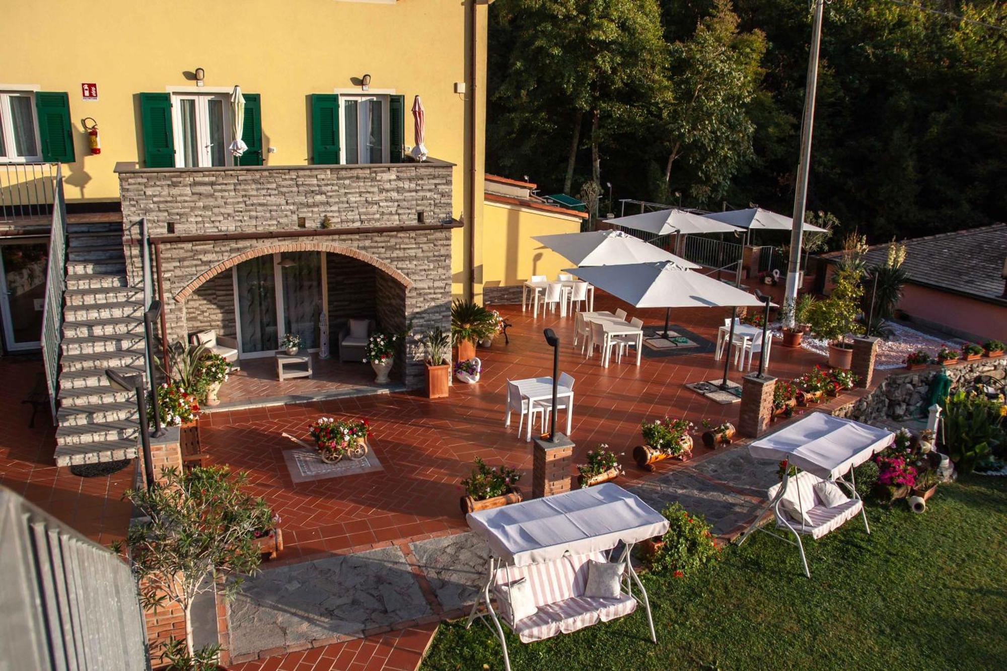 B&B Vignola เลวานโต ภายนอก รูปภาพ