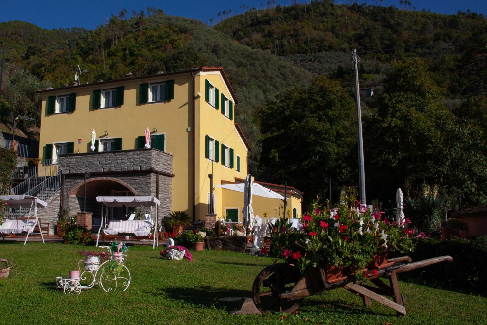 B&B Vignola เลวานโต ภายนอก รูปภาพ
